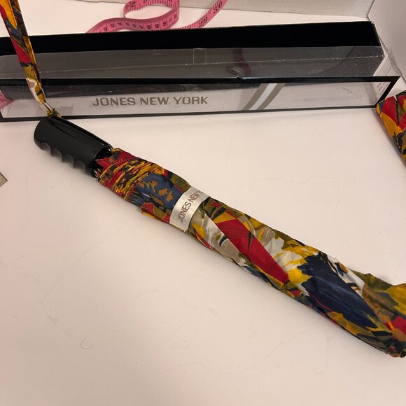 🌺 Jones New York Automatic Umbrella | Tropical Floral Print | NEW in Box - Picture 6 of 9
